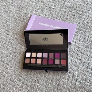 Anastasia Beverly Hills Modern Renaissance Eye Shadow Palette